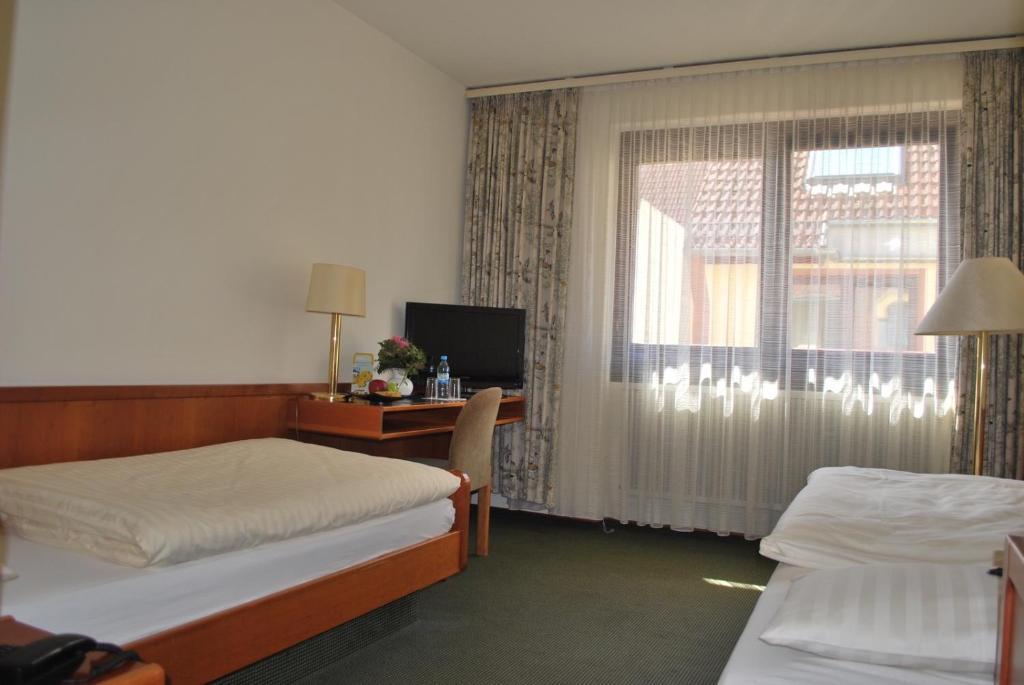 Hotel Rheingauer Tor Hochheim am Main Chambre photo