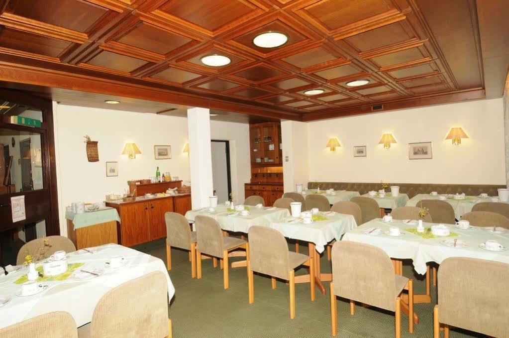 Hotel Rheingauer Tor Hochheim am Main Extérieur photo